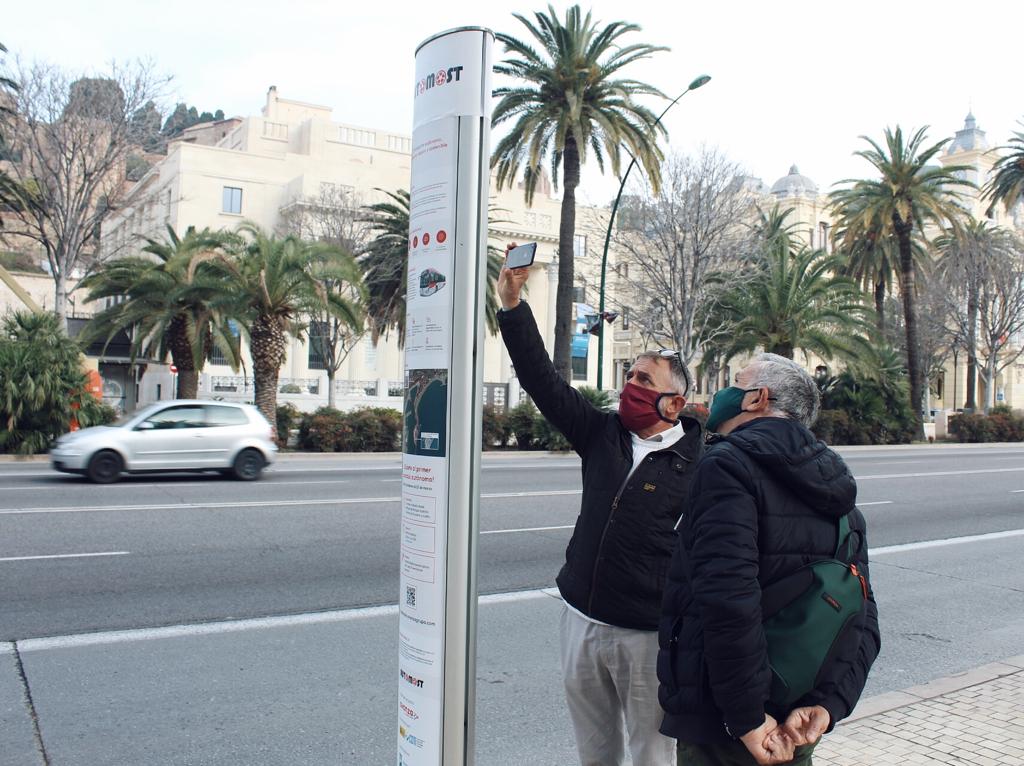 Pionero en España, realiza el viaje entre la Terminal de Cruceros de Levante y el Paseo del Parque 