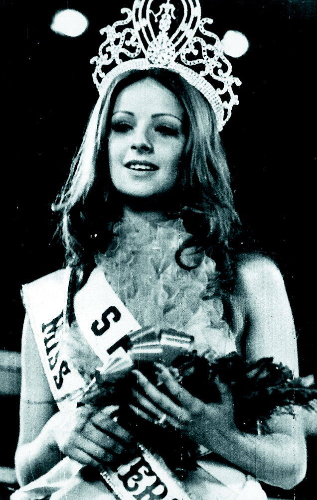 La malagueña, en la portada de SUR al conseguir el título de belleza (1974).