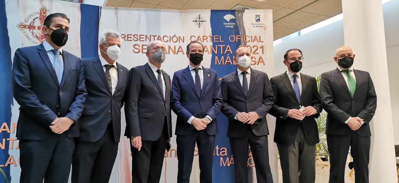 El pintor Andrés Mérida es el autor de la obra, cuya presentación ha corrido a cargo del director de SUR Manuel Castillo 