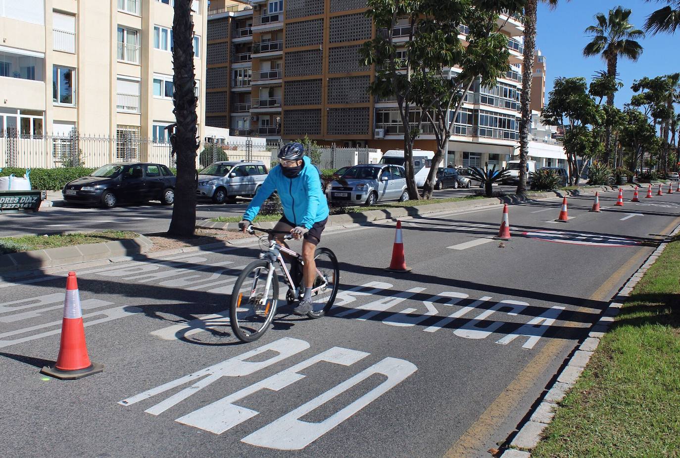 Entre las 14.00 y las 15.00 se produjo una cola que llegaba desde el inicio de la experiencia piloto hasta Muelle Heredia