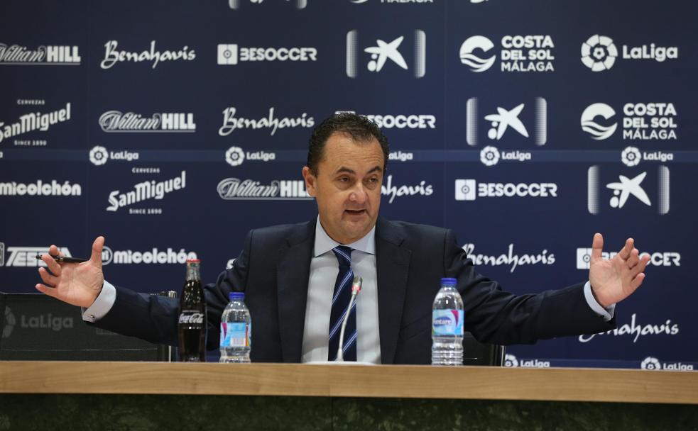 José María Muñoz, durante la comparecencia pública de ayer en la sala de prensa Juan Cortés de La Rosaleda.