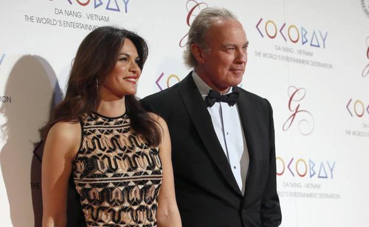 Las cuatro hijas de Bertín Osborne hacen piña alrededor de su padre