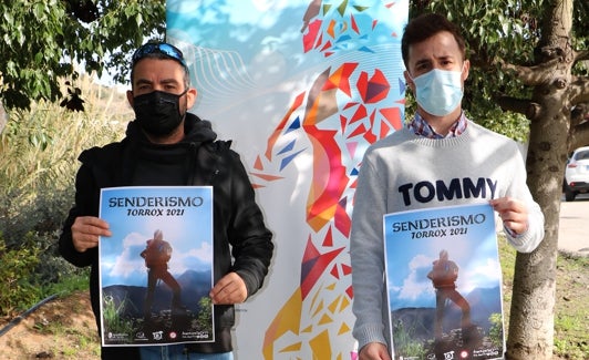 Presentación de las rutas senderistas del club torroxeño. 