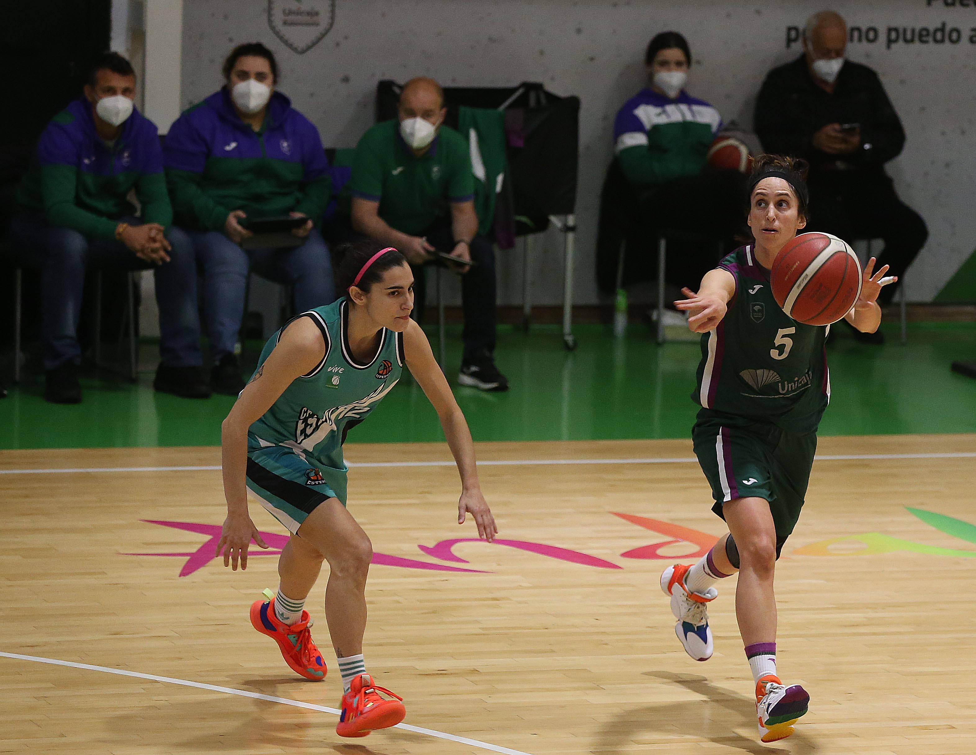 El cuadro de Quique Gutiérrez se impuso al Unicaja, que acarició la remontada en los instantes finales