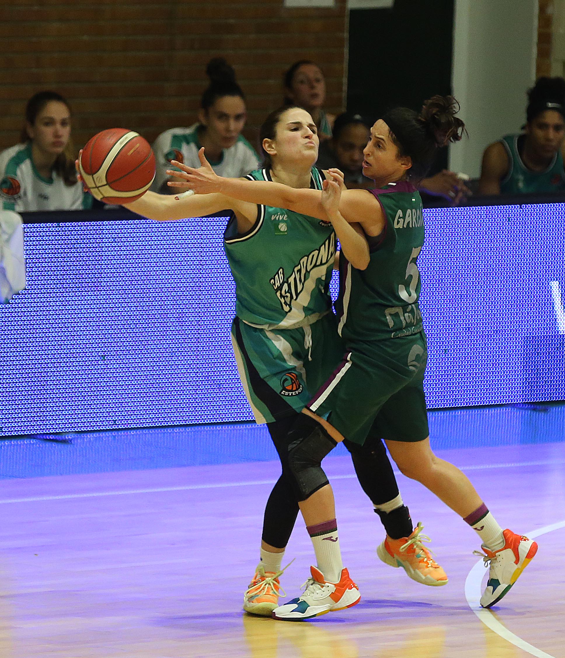 El cuadro de Quique Gutiérrez se impuso al Unicaja, que acarició la remontada en los instantes finales