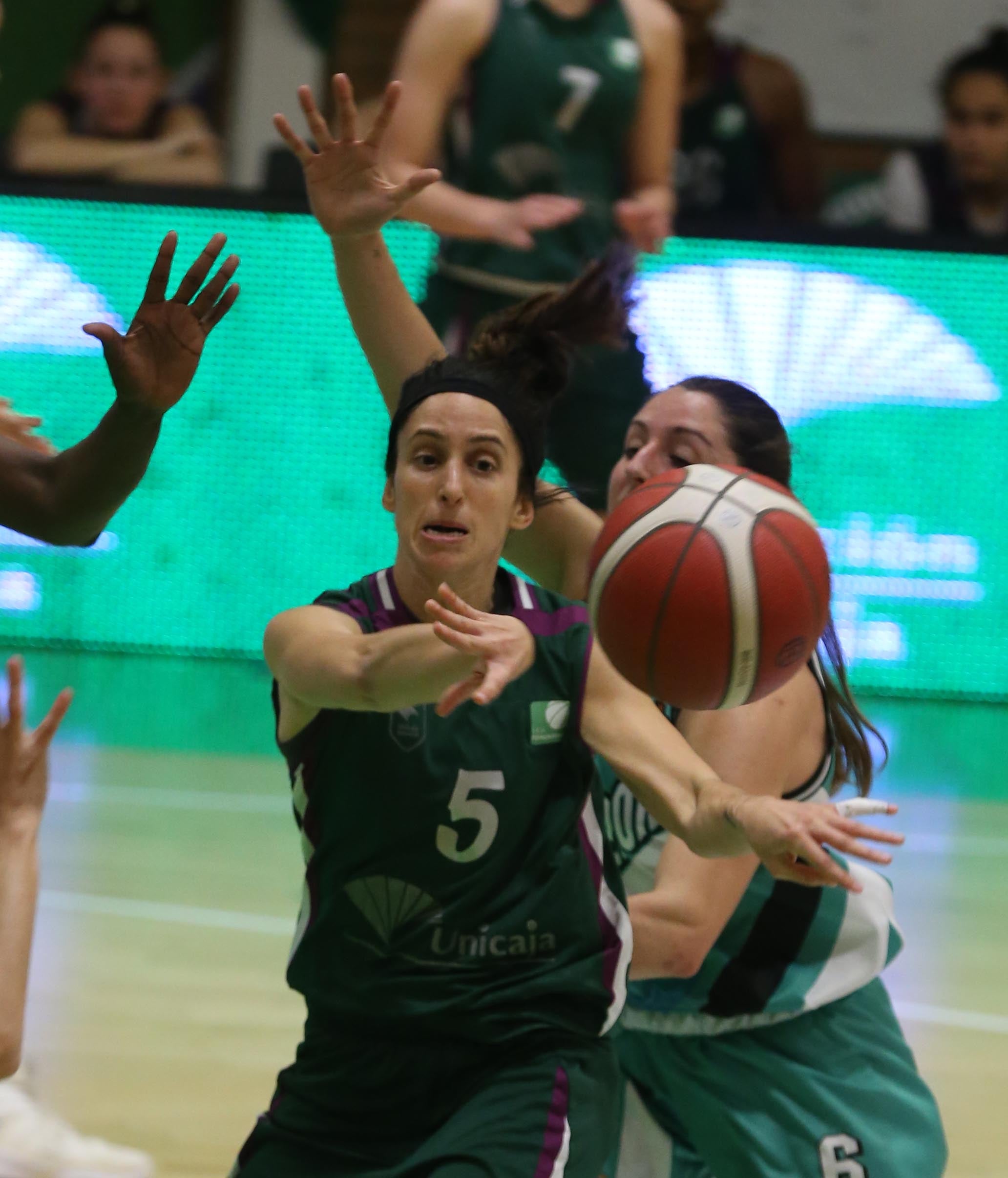 El cuadro de Quique Gutiérrez se impuso al Unicaja, que acarició la remontada en los instantes finales