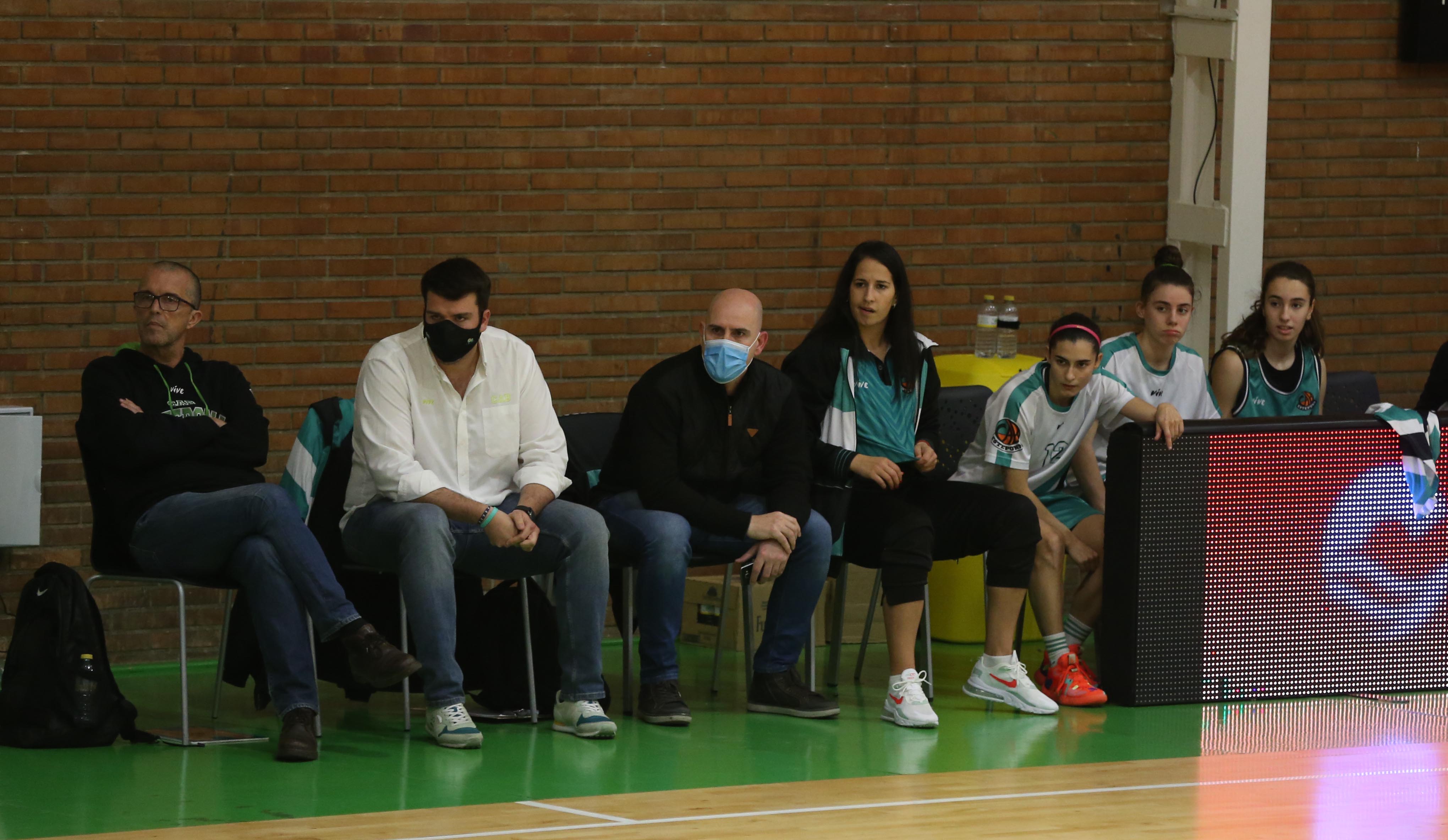 El cuadro de Quique Gutiérrez se impuso al Unicaja, que acarició la remontada en los instantes finales