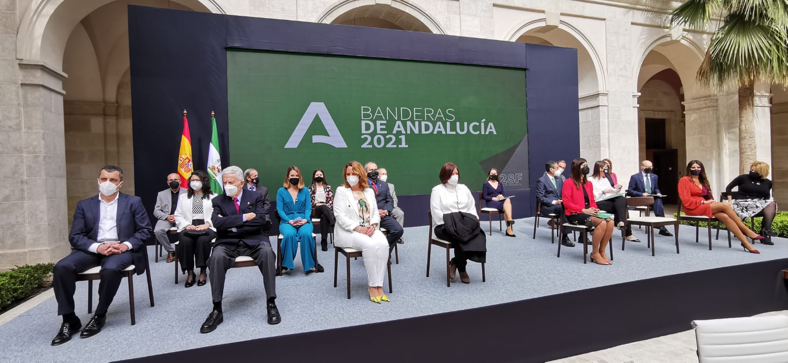 Acto institucional con motivo del 28F y la entrega de distinciones a una decena de personas y entidades, cuya labor y dedicación es reconocida con la Bandera de Andalucía