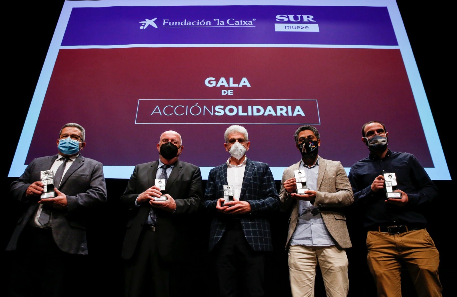 SUR y Fundación La Caixa premian el compromiso social de entidades y personas en un acto celebrado en el Auditorio del Museo Picasso Málaga