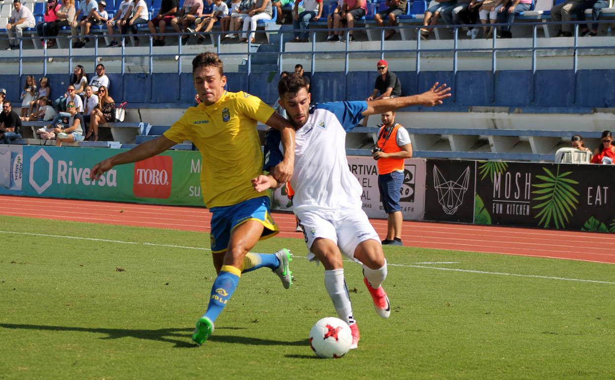 Rioja, ahora en Primera con el Alavés, marcó en el último partido en casa contra el filial.