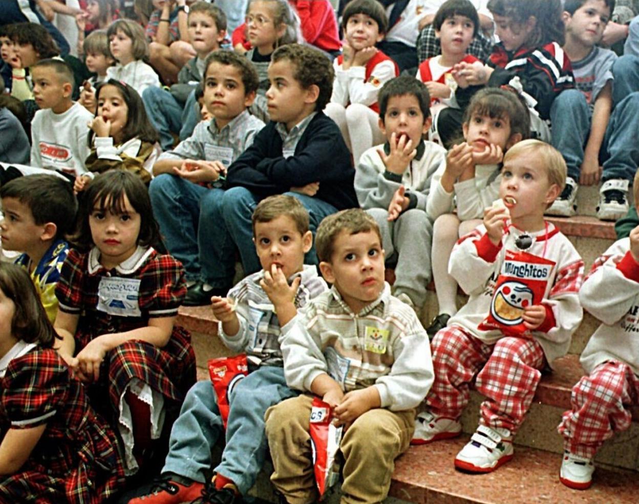 Concurso de gemelos en Gran Canaria, a finales de los noventa. EFE