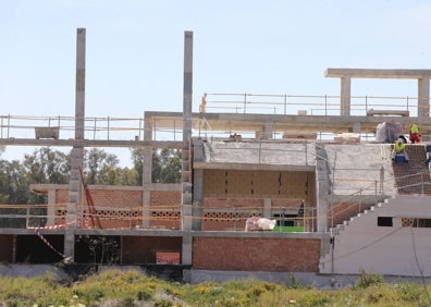 Imagen secundaria 1 - Las obras se están desarrollando a buen ritmo. 