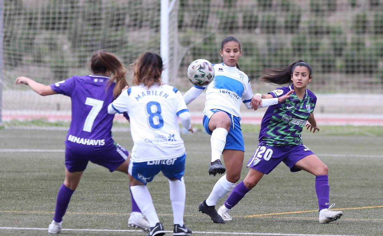 Málaga CF-Valencia B: El Málaga arranca sus diez 'finales' por la permanencia