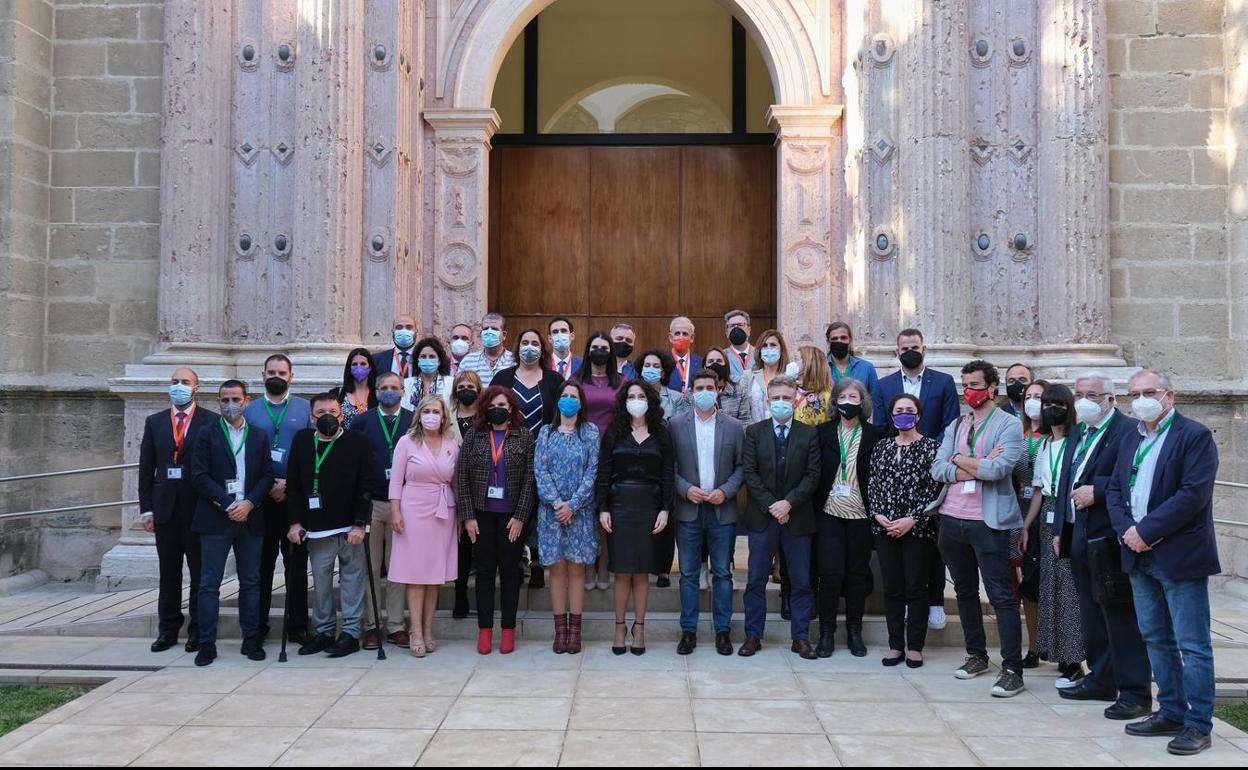 El Parlamento de Andalucía inicia el trámite de la Ley de Infancia con un duro choque entre Cs y Vox