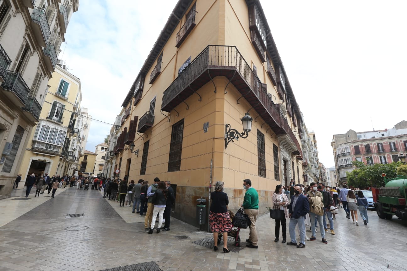 Acceso a la iglesia de San Agustín.