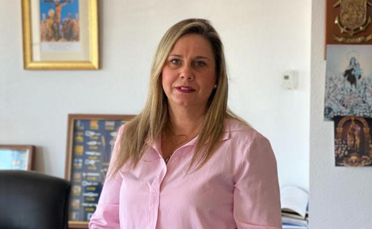 Navas, patrona mayor de la cofradía de pescadores de Caleta de Vélez, es también la presidenta de la Federación Provincial de Cofradías de Málaga. 