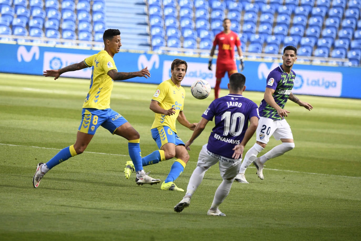 El Málaga empata en Las Palmas (1-1). 