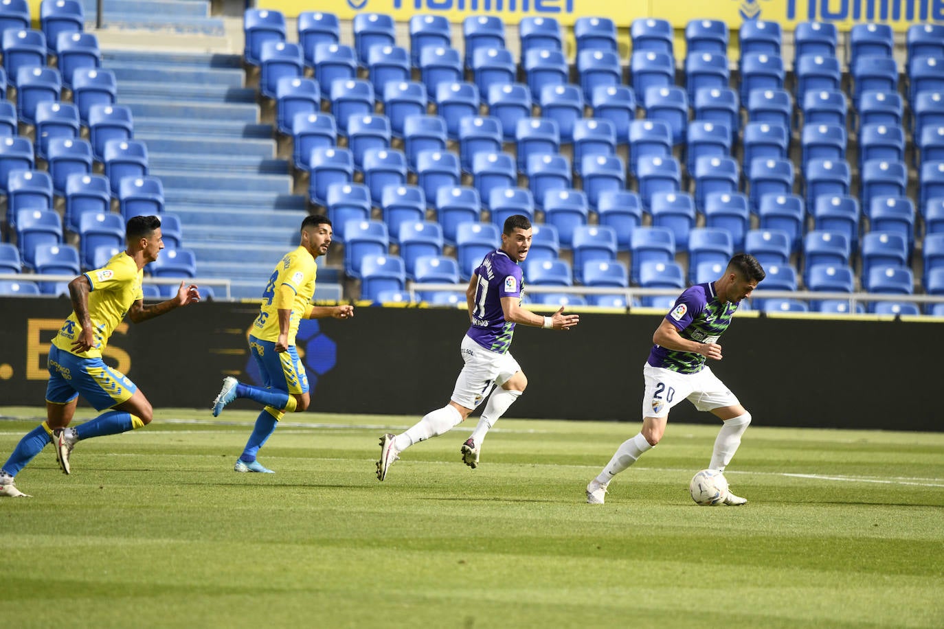 El Málaga empata en Las Palmas (1-1). 