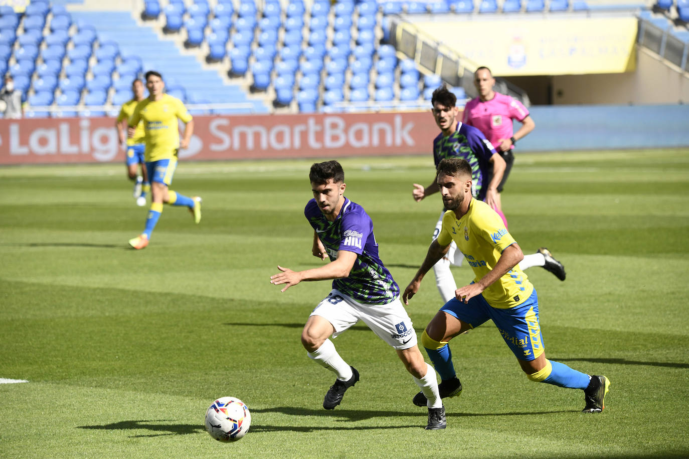 El Málaga empata en Las Palmas (1-1). 