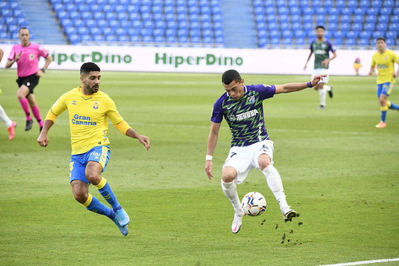 El Málaga empata en Las Palmas (1-1). 