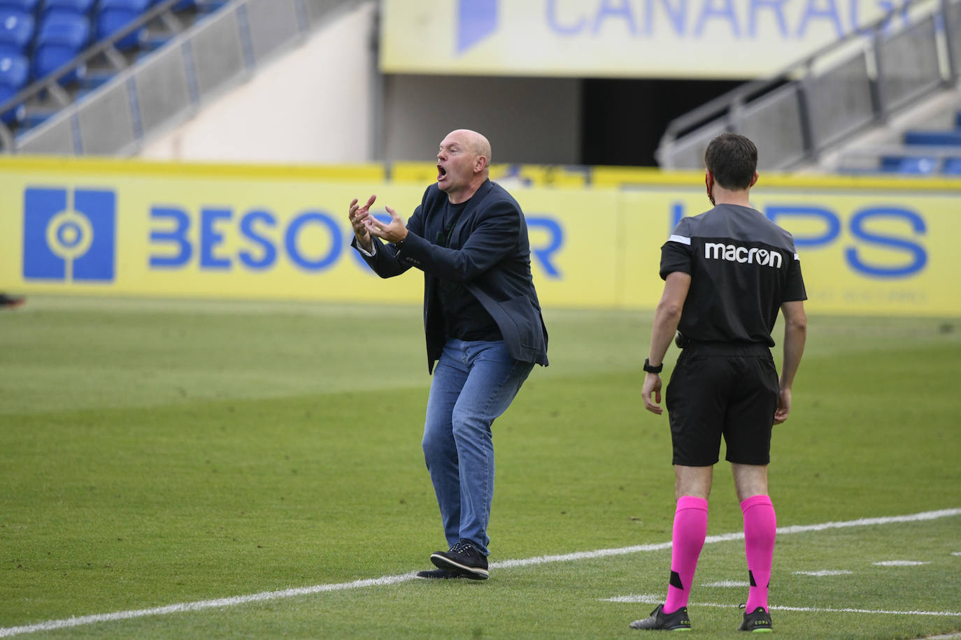 El Málaga empata en Las Palmas (1-1). 