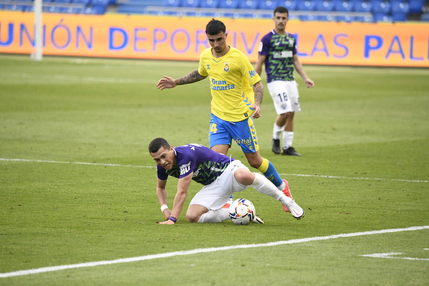 El Málaga empata en Las Palmas (1-1). 