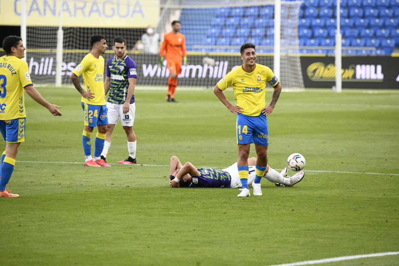 El Málaga empata en Las Palmas (1-1). 