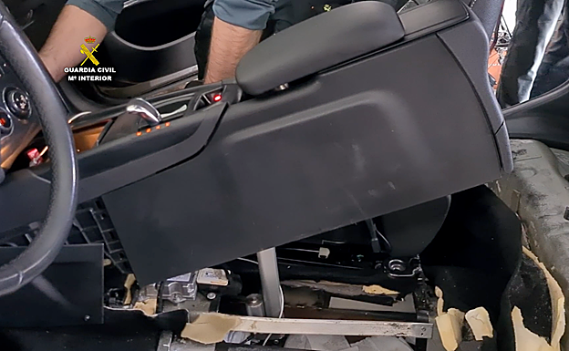 Compartimento en el que iba oculta la droga. 