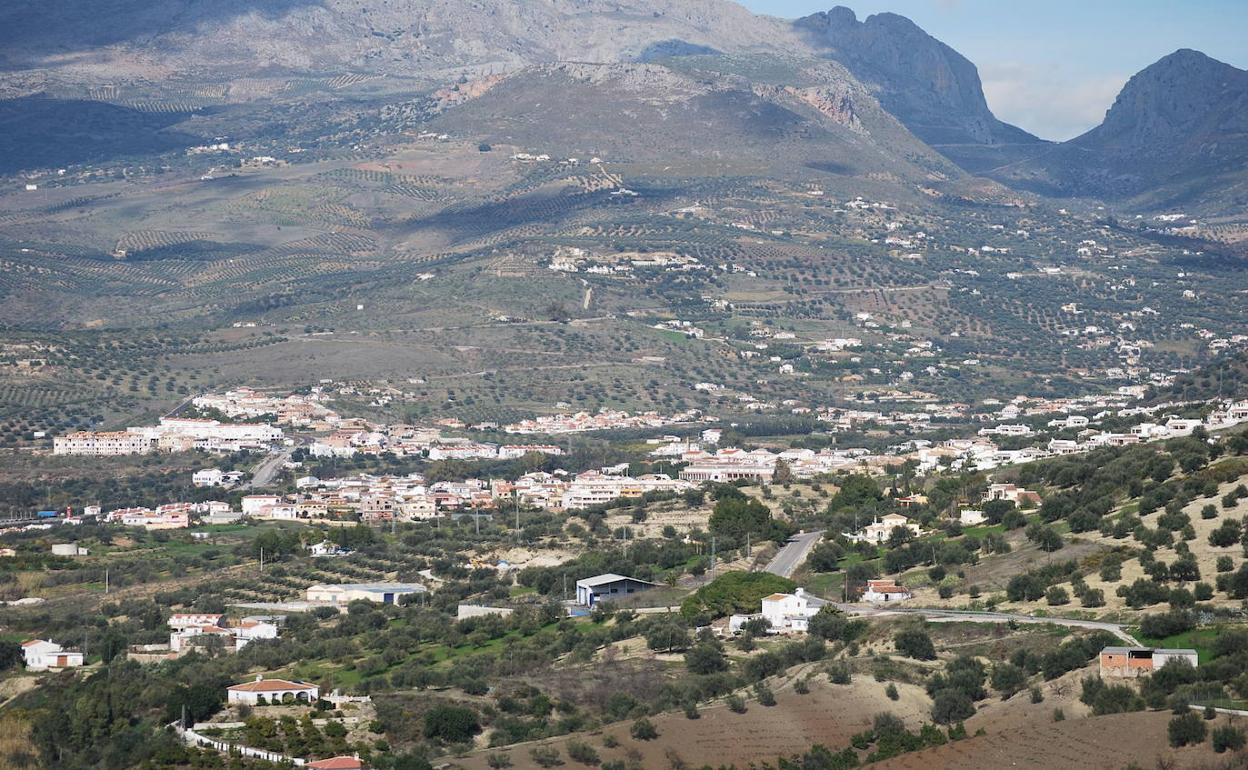 El TSJA dice que el Ayuntamiento no puede cobrar IBI urbano por un terreno no consolidado
