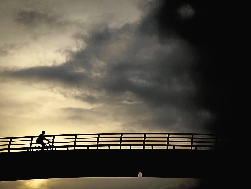 1.er premio: 'Hacia la nada', de Antonio Cano. Categoría: 'El destino es el camino'