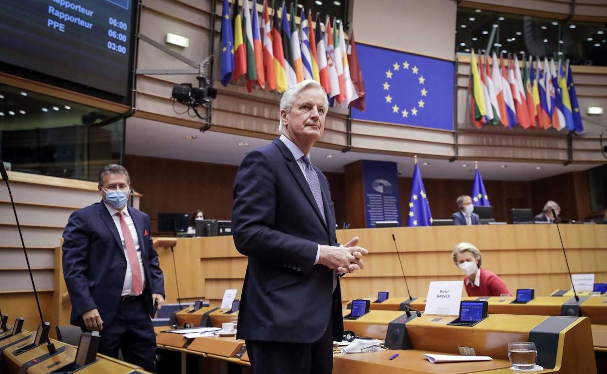 Michel Barnier, negociador comunitario en el 'brexit', durante el debate de este martes.