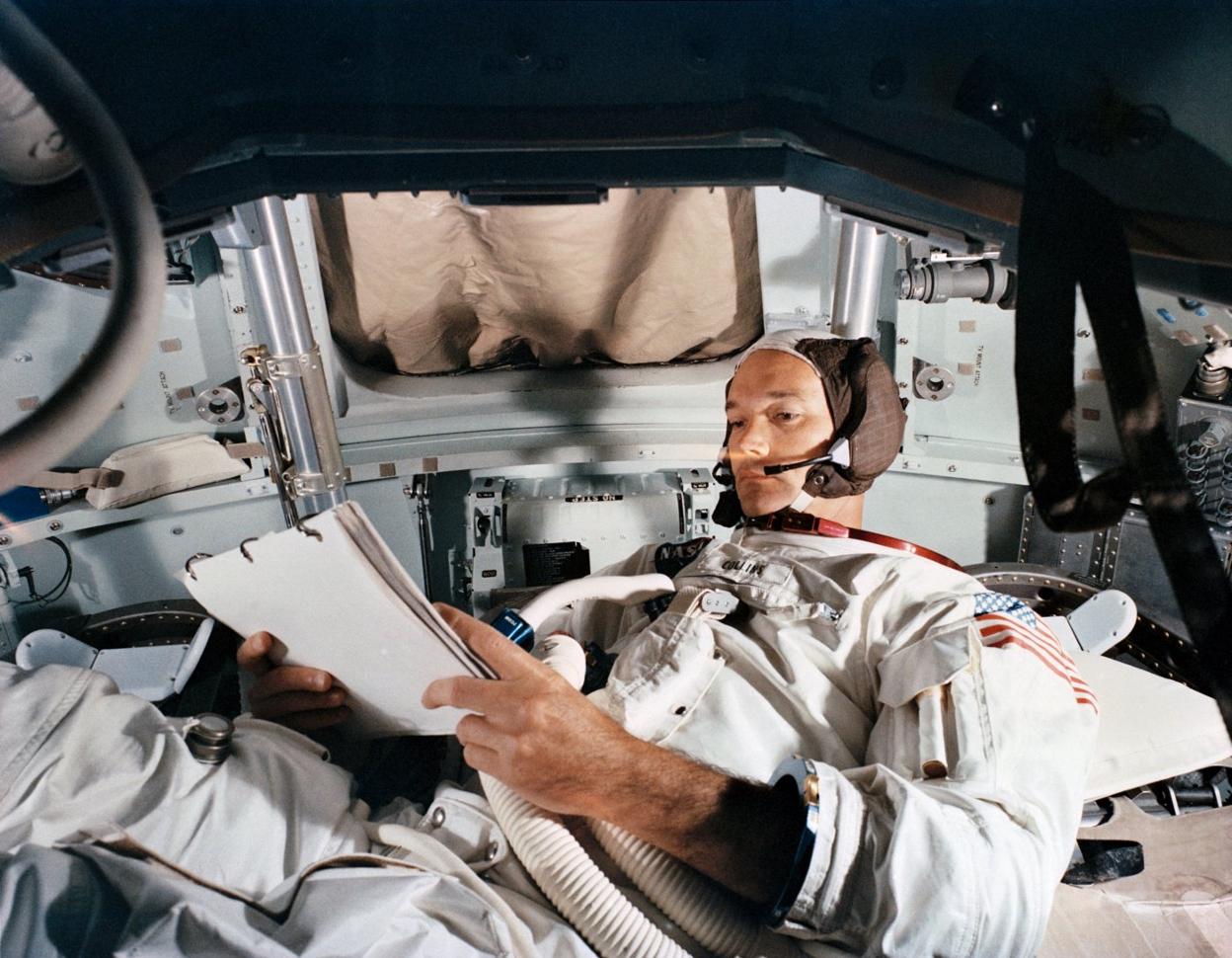 El astronauta practicando en el simulador el 19 de junio de 1969. nasa
