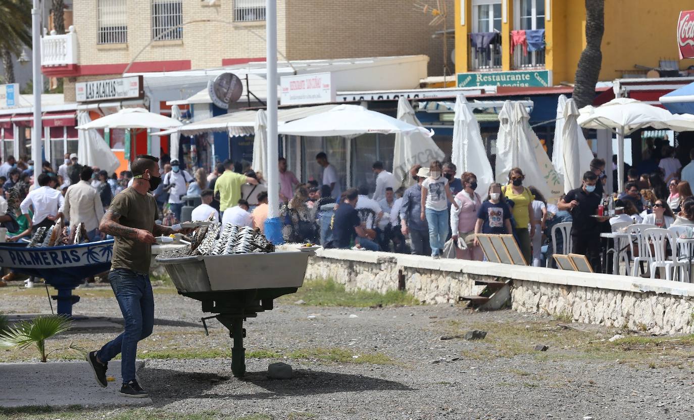 Gran ambiente en los bares y restaurantes de Málaga 