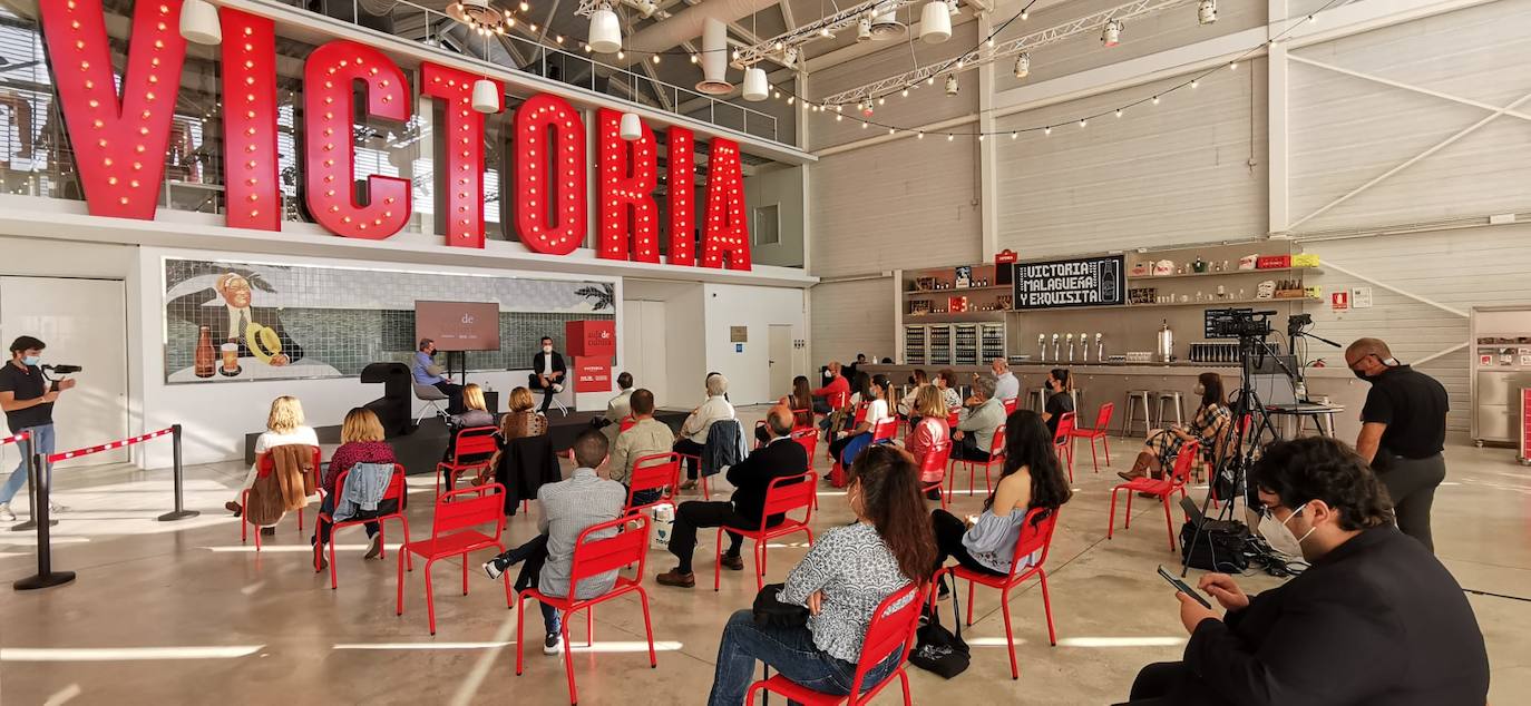 El escritor Javier Castillo, en el Aula de Cultura de SUR. 