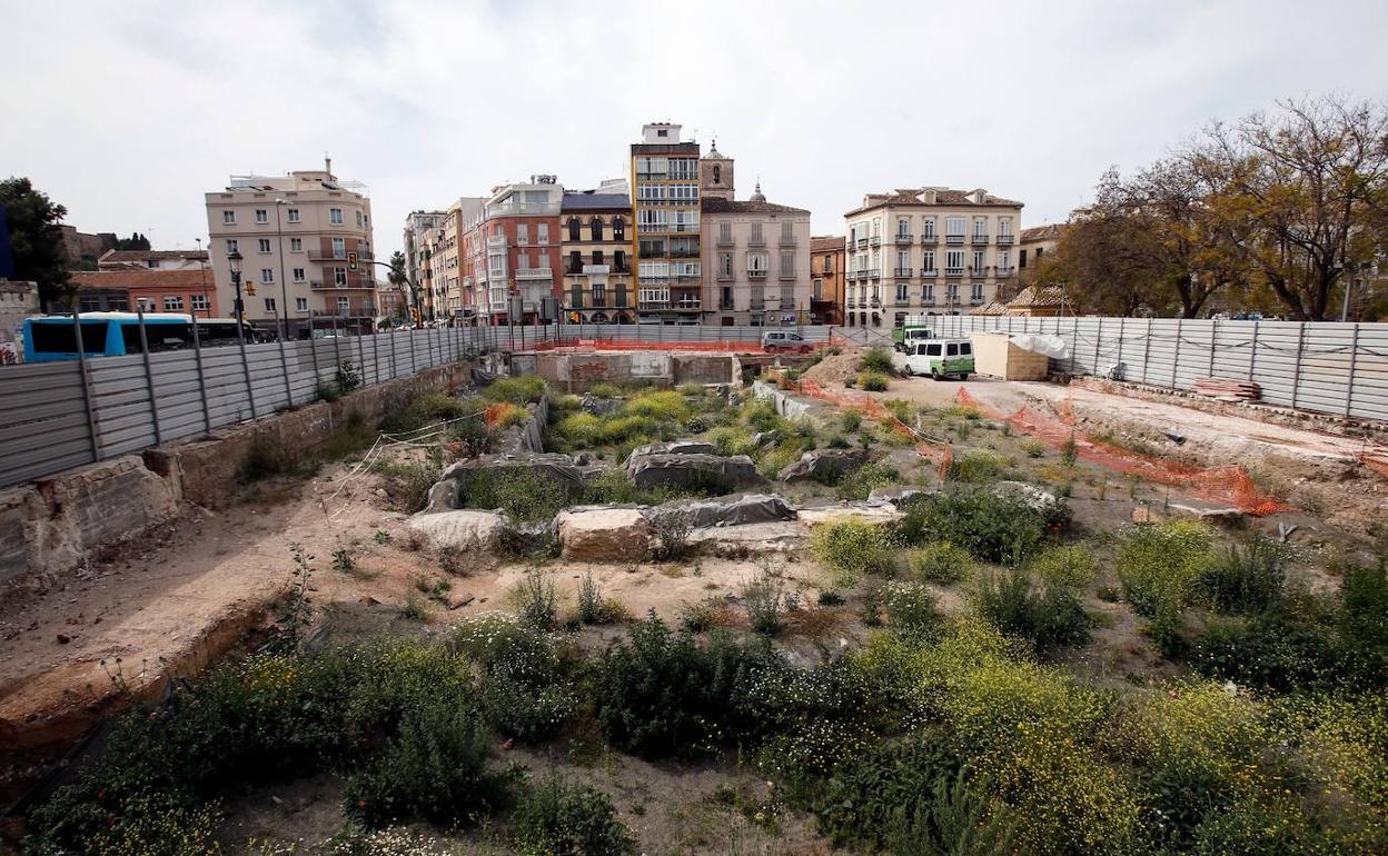 La parcela del Astoria, semanas atrás, antes de que fuera tapados con tierra los restos arqueológicos. 