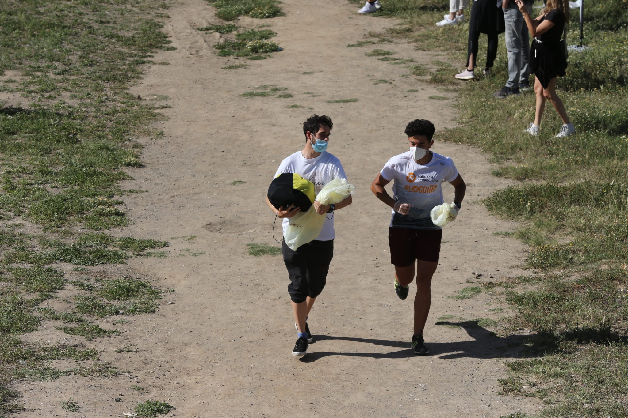 Se trata de una actividad que mezcla el deporte con la recogida de residuos y que cada vez está más de moda en Europa.