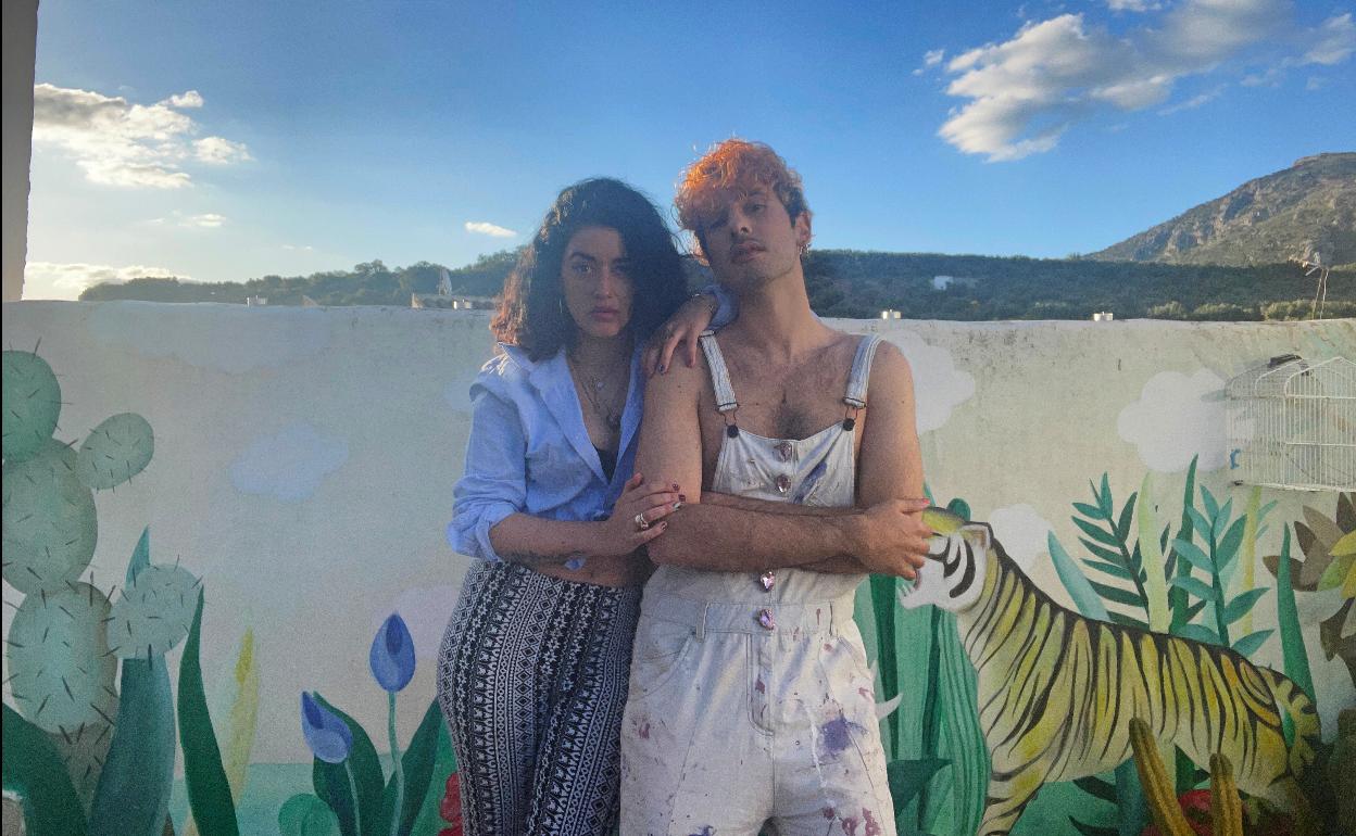Julia Martín y Ángelo Néstore, en Rara.