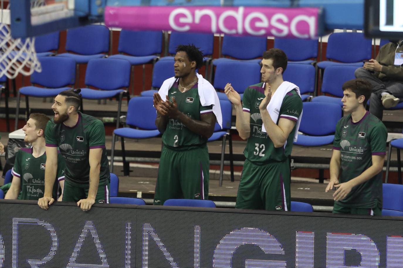 El Unicaja no hizo un buen partido, pero logró ganar en San Sebastián 