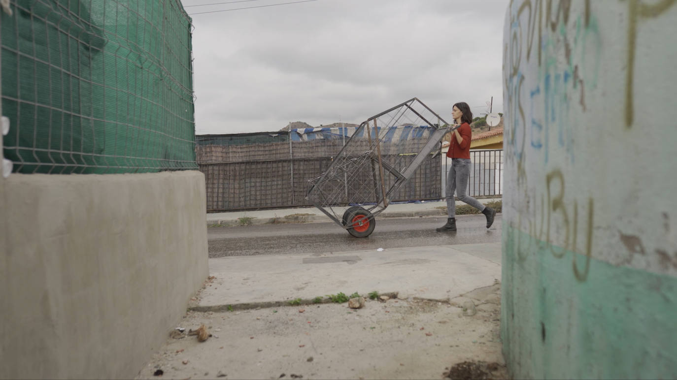 Fotos: Dos proyectos artísticos se fijan en la barriada malagueña de Los Asperones