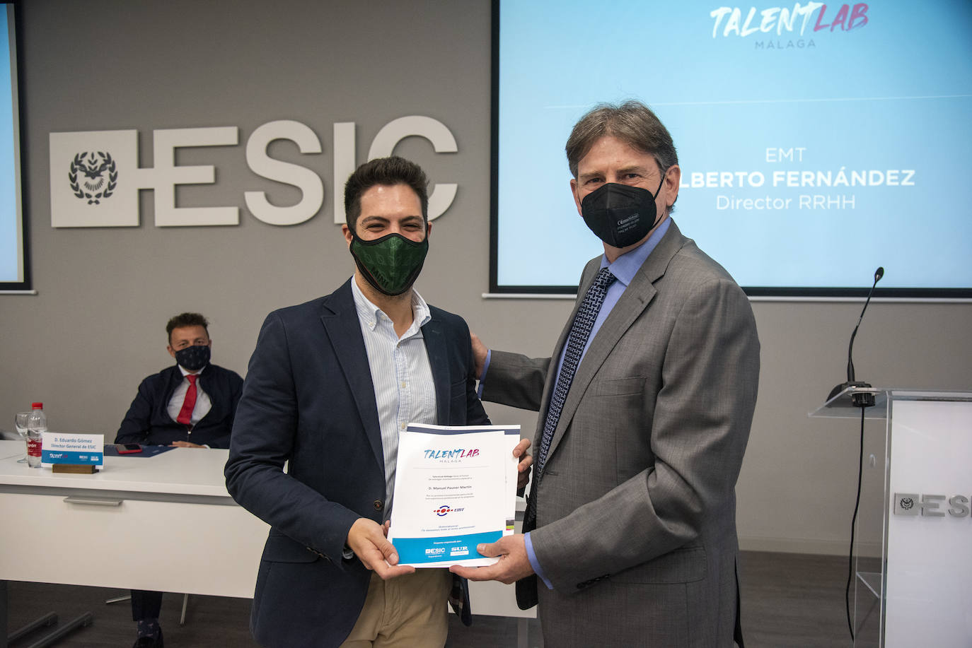 Entrega de diplomas de Talent Lab en ESIC Málaga. 