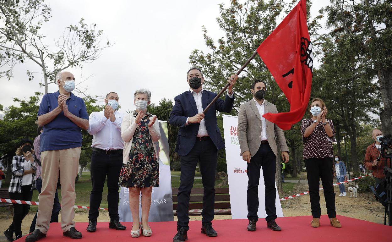 Espadas, en su último acto en la capital.