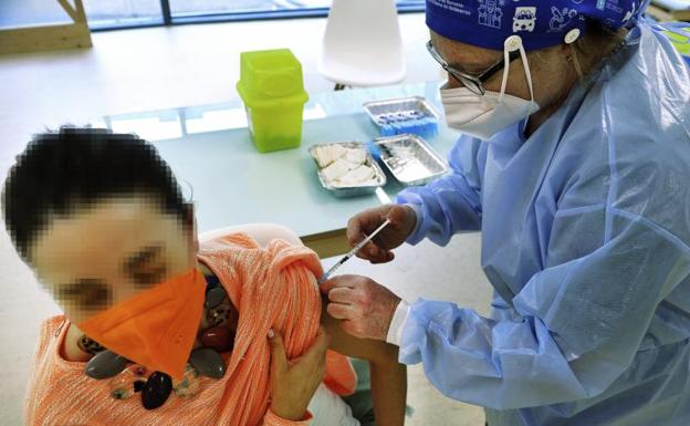 Crisis Covid: Andalucía alcanza el récord de vacunas suministradas en un día con 116.399