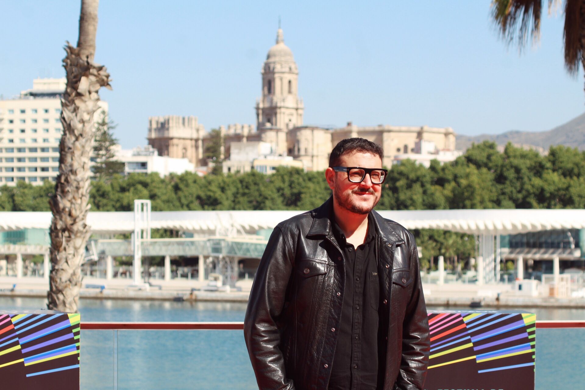 Photocall con el director y los protagonistas de la película 'lives is life'.