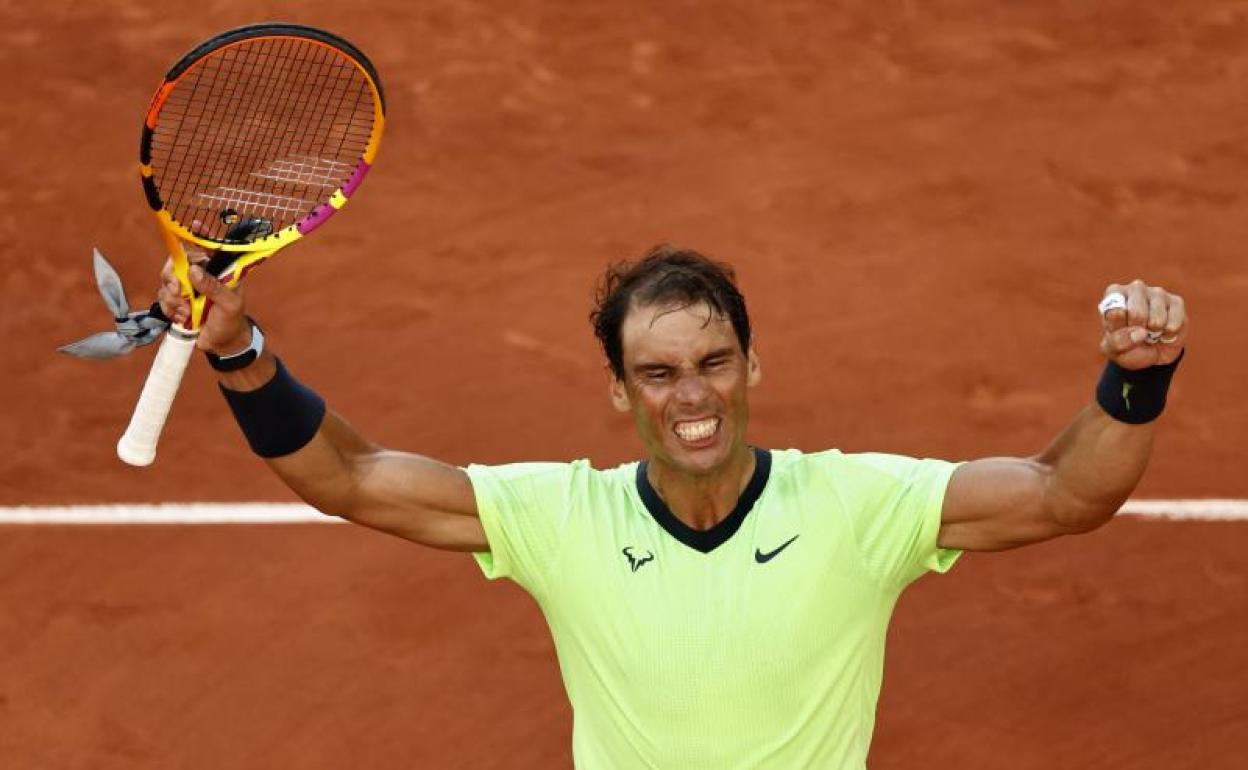 Nadal celebra su victoria ante Sinner. 