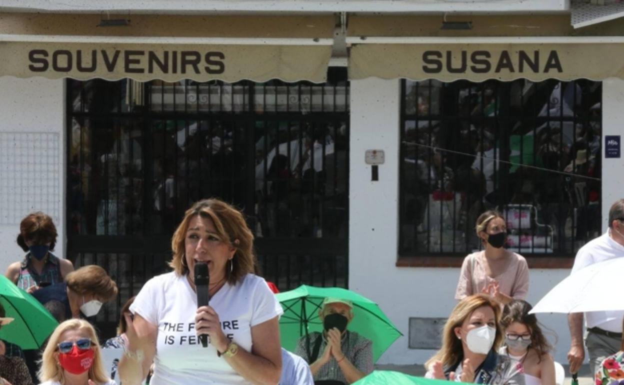 Una imagen tomada durante un encuentro con militantes que Díaz celebró en Mijas, durante esta campaña. 