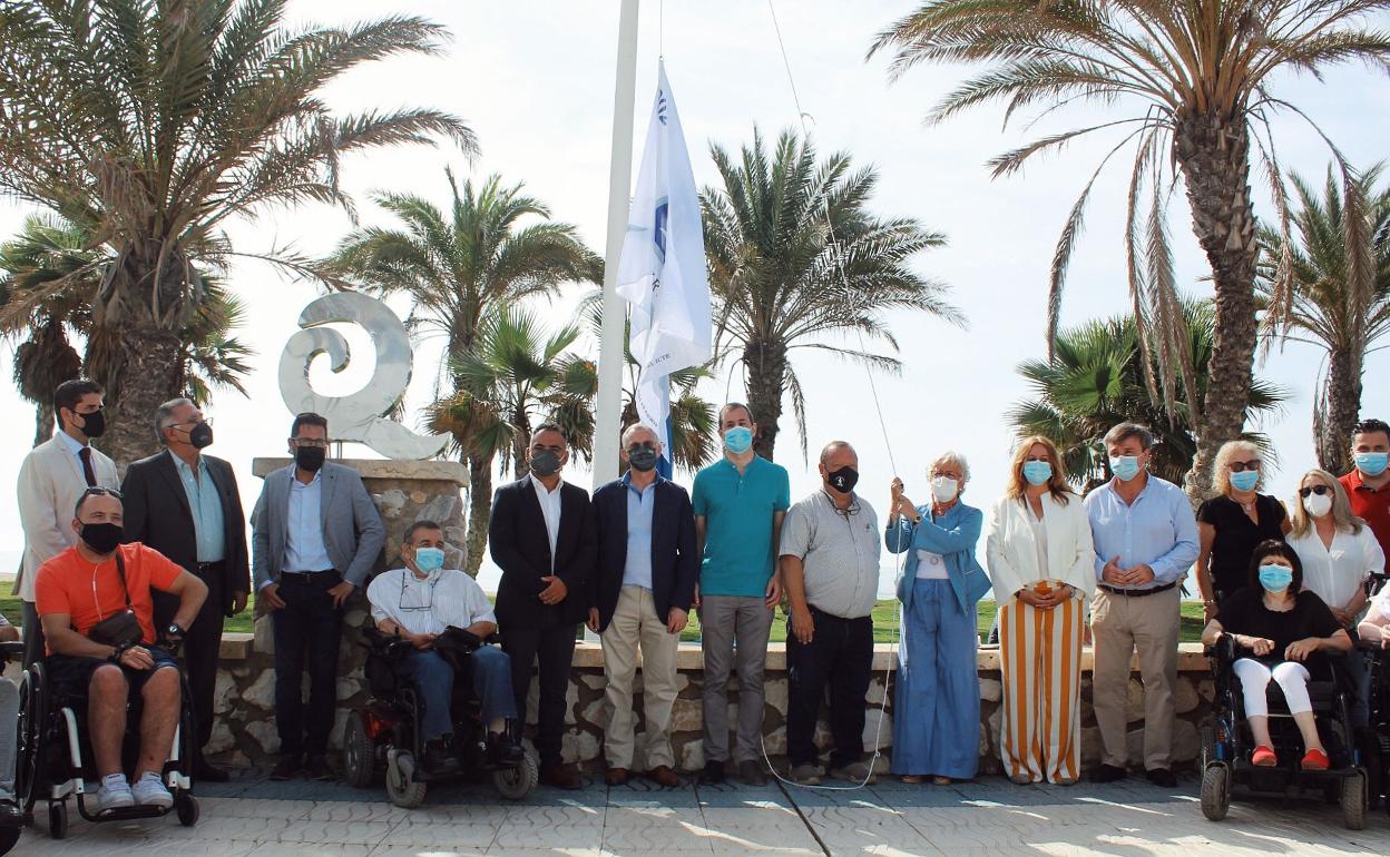Izan la bandera azul en la Misericordia. 