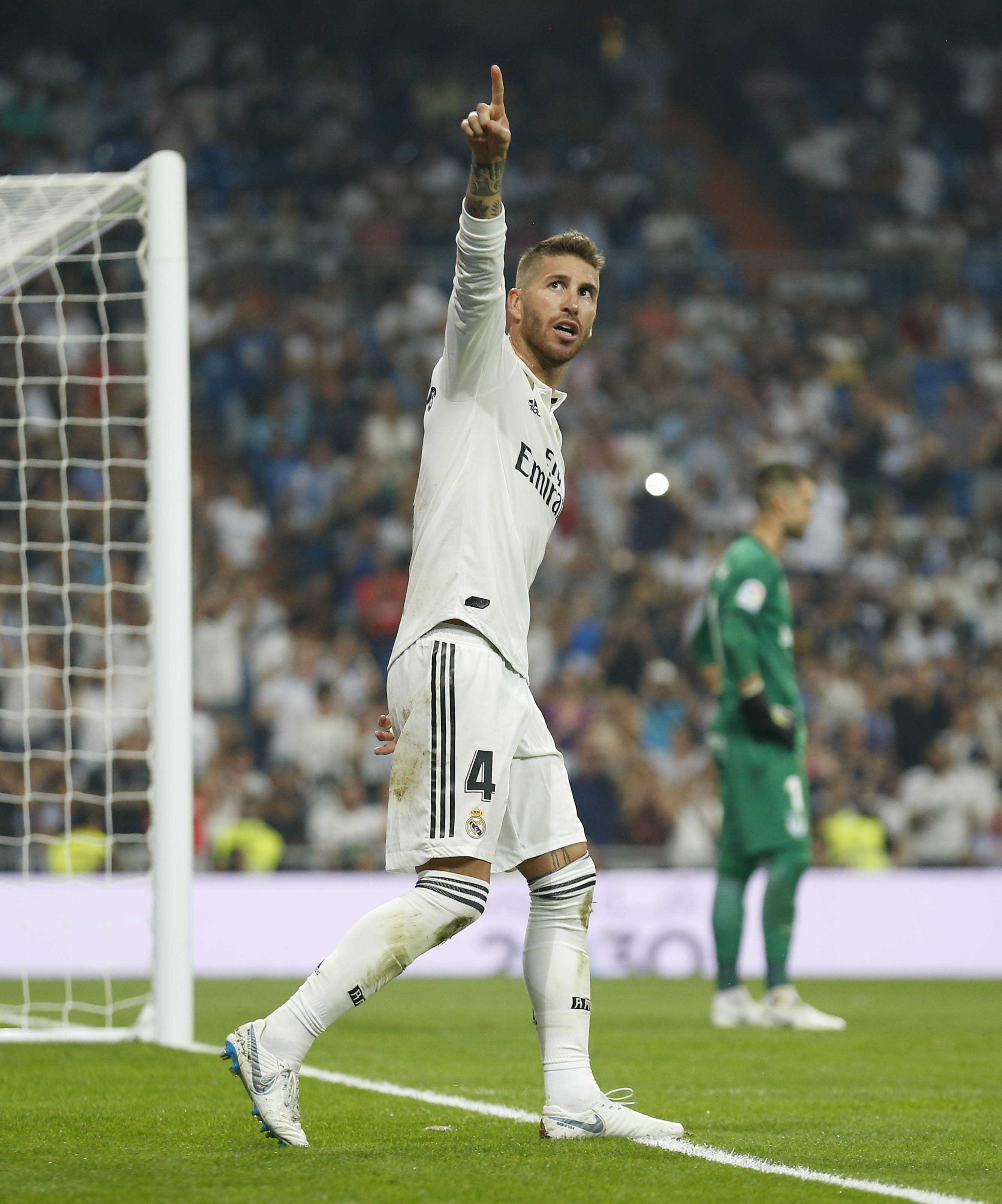 Año 2018. Sergio Ramos dedica un gol a su familia en el Santiago Bernabéu.