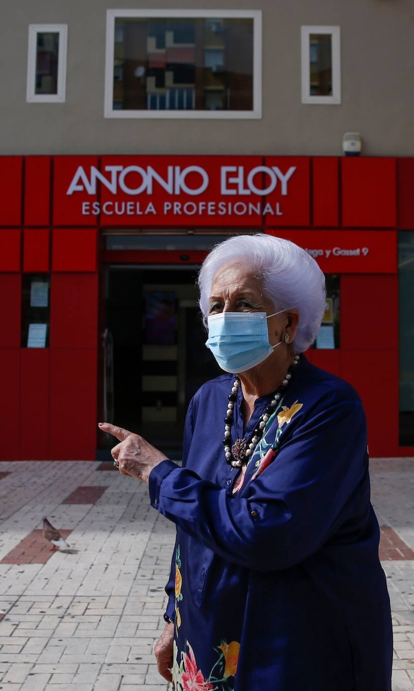 Fotos: Reme Madueño, 64 años en su negocio de peluquería, la escuela profesional &#039;Antonio-Eloy&#039;