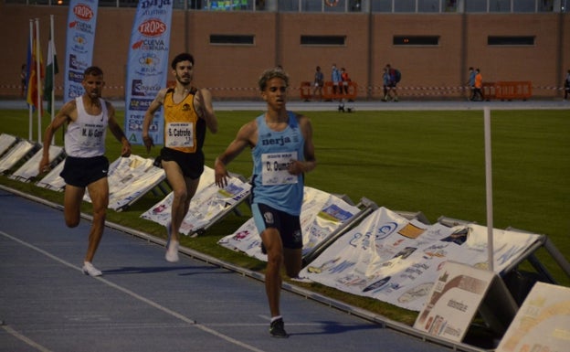 Oumaiz, en el 1.500 del 12 de mayo de Nerja, cuando logró su plusmarca en esa prueba (3:36.83). 