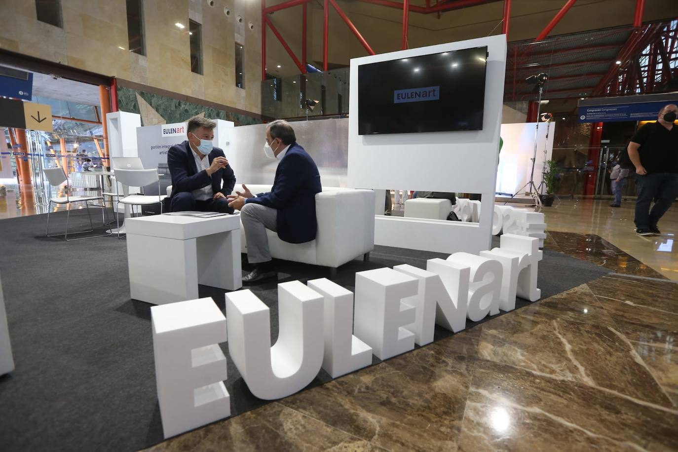 El foro internacional reúne este lunes y martes en el Palacio de Ferias de la capital a un millar de profesionales del sector cultural para debatir sobre cuestiones como los retos que plantea la digitalización de las instituciones artísticas o las nuevas relaciones que estas entidades empiezan a desarrollar con sus audiencias y sus entornos urbanos.